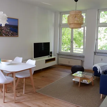 Traumhafte Terassenwohnung Im Stadtpalais Postupim